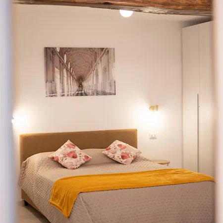 Apartamento Piave | Modern Con Balcone In Corte Storica